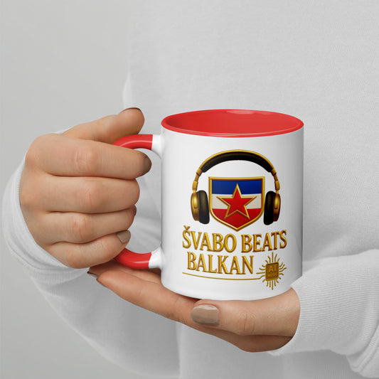 Šolja sa obojenom unutrašnjošću